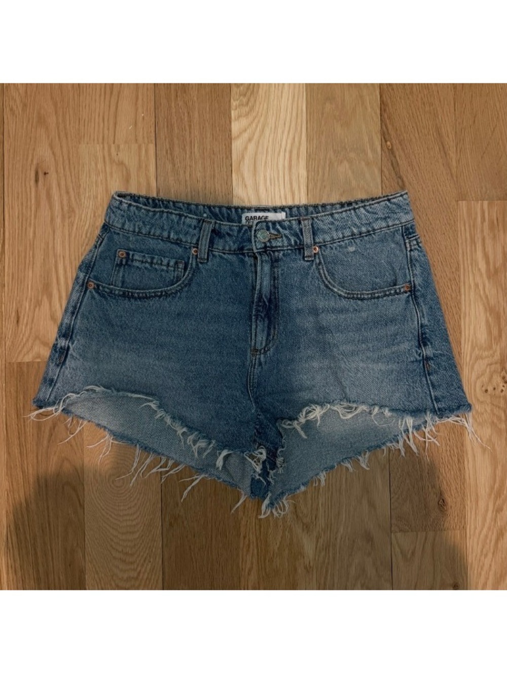 garage denim festival light wash shorts size 11/30